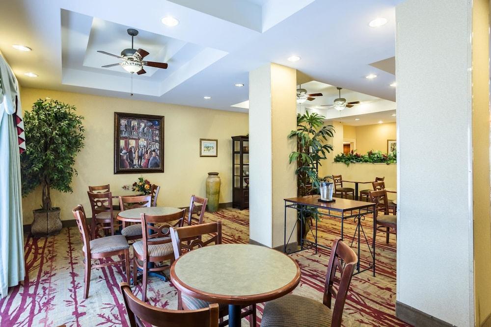 Comfort Suites New Orleans East Eksteriør billede